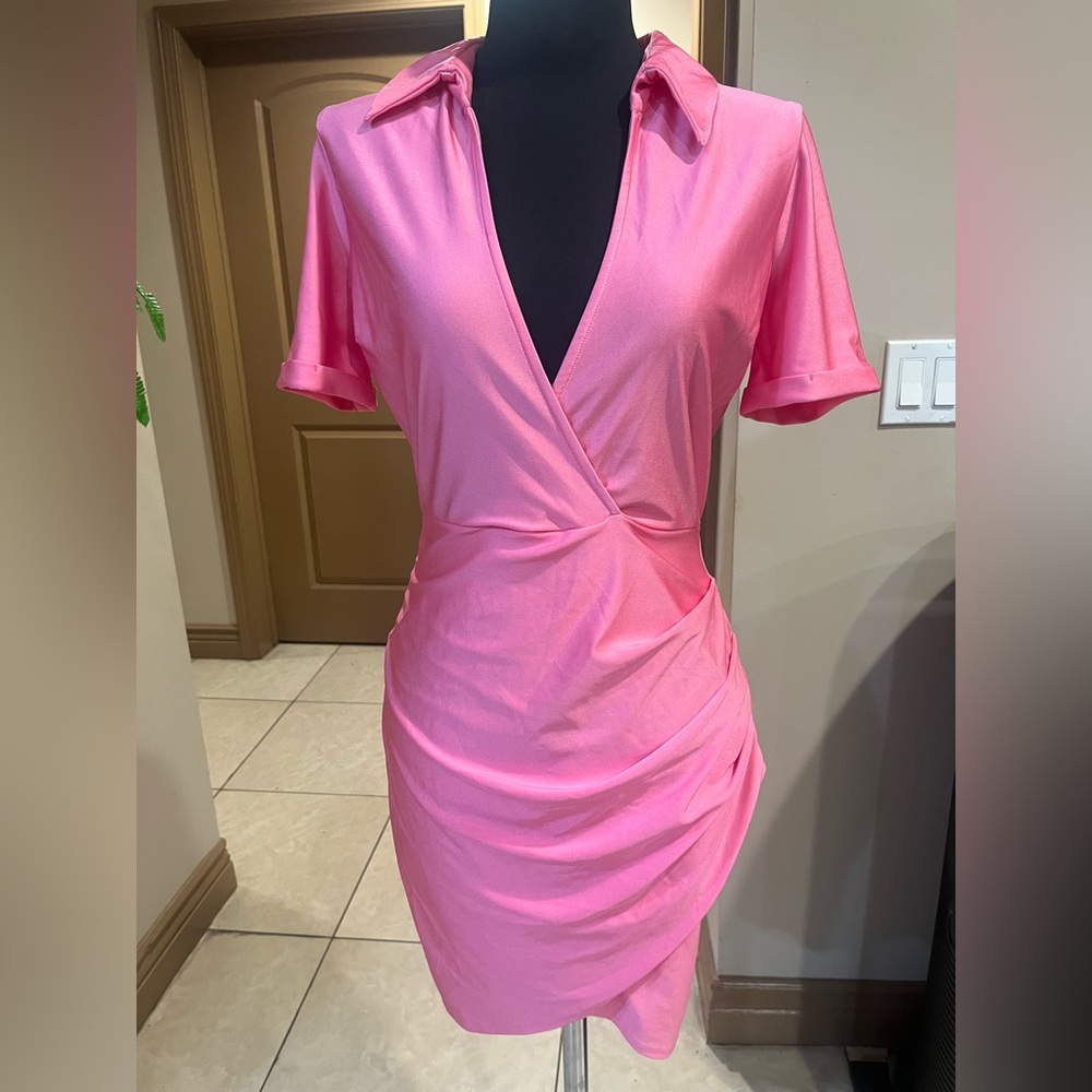 Chic Pink Collared Wrap Dress - Picture 2 of 5